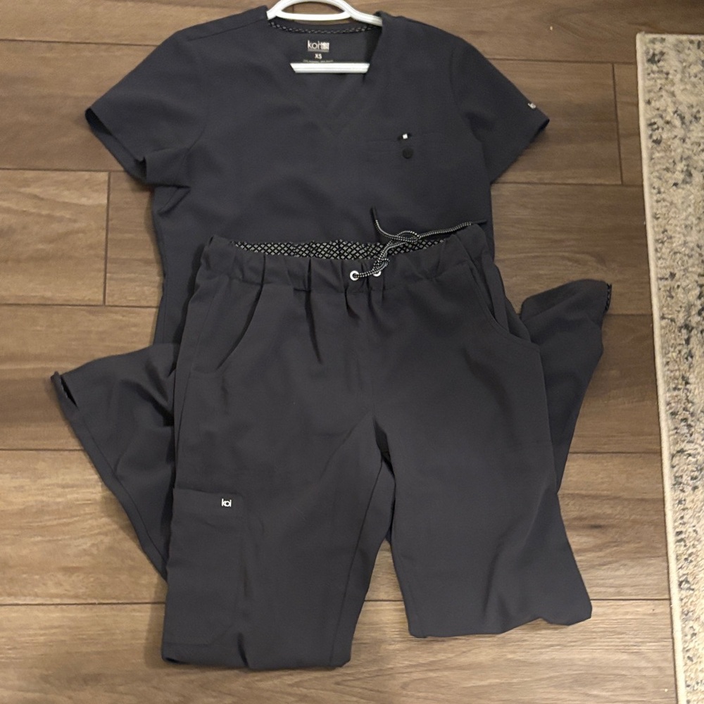 Koi Women's Dark Gray Scrub Set
